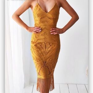MUSTARD Yellow midi dress from ‘Born to Be Chic’
